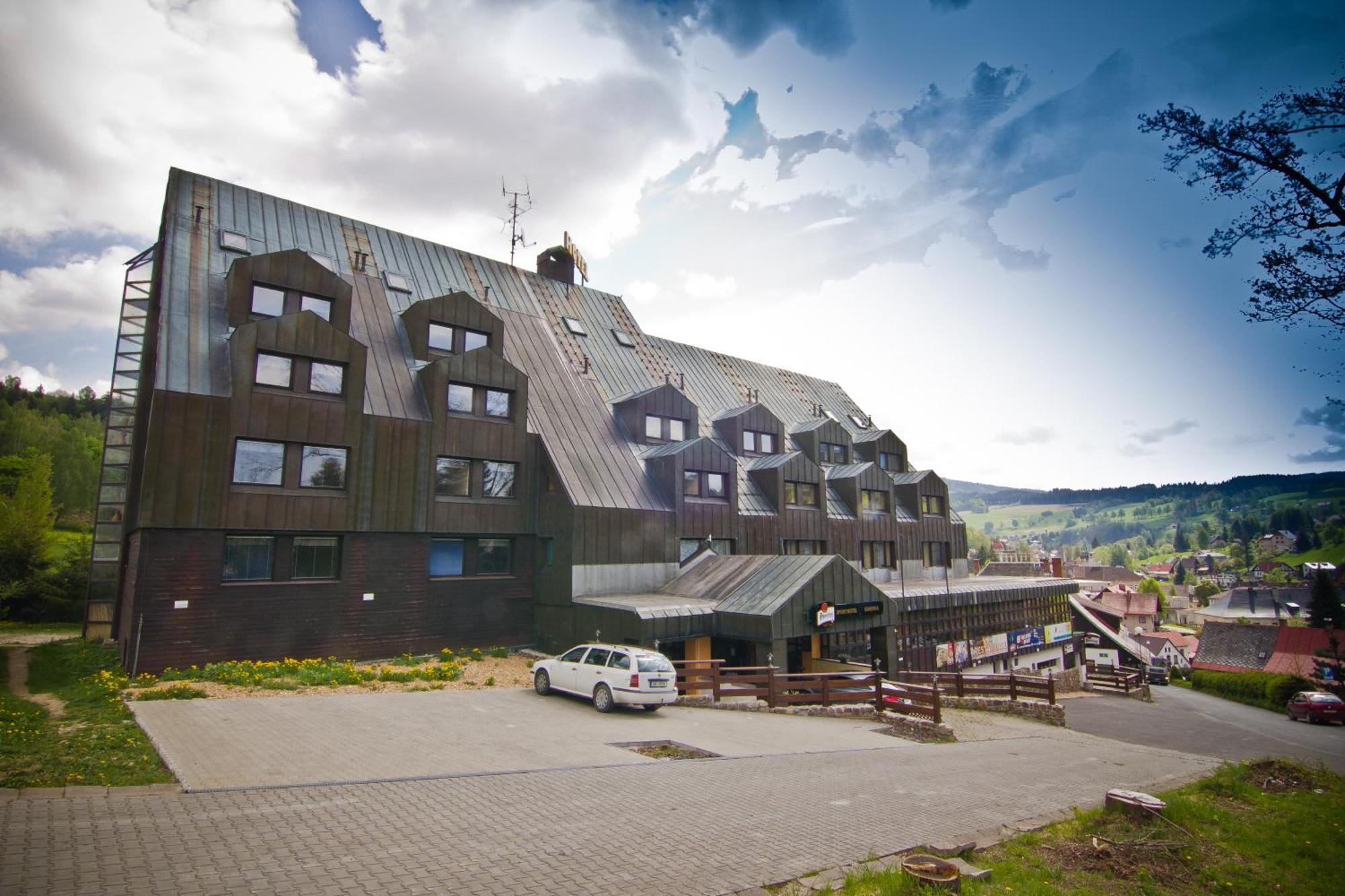 Sporthotel Bohemia Рокицани Экстерьер фото